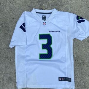 Russell Wilson size L youth